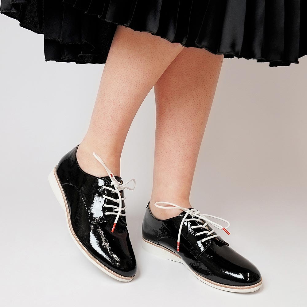 Derby Unlined Black Patent Crinkle