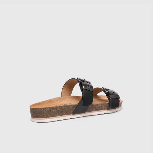Sandy lll Black