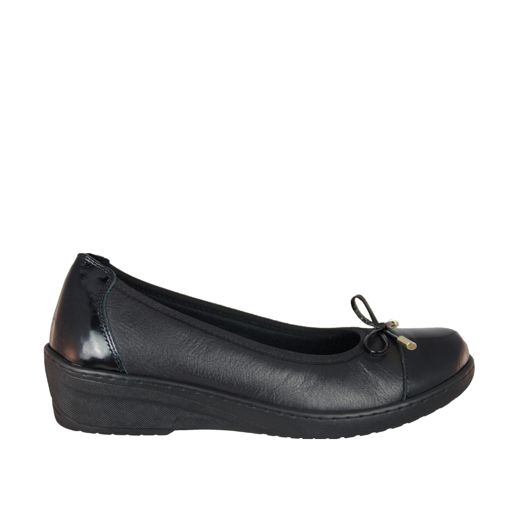 CP243-18 Black