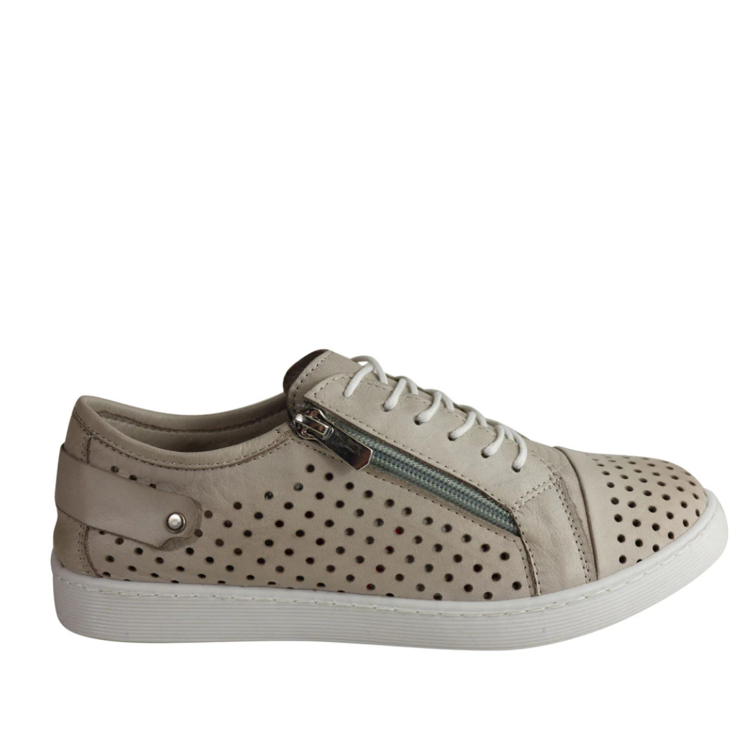 EG17 Taupe