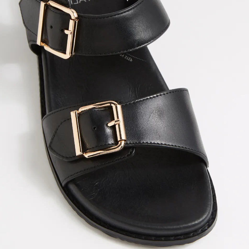 Hastice W Black Leather