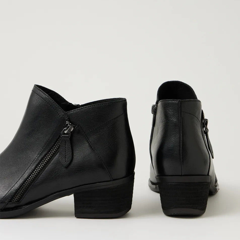 Eisa Xf Black