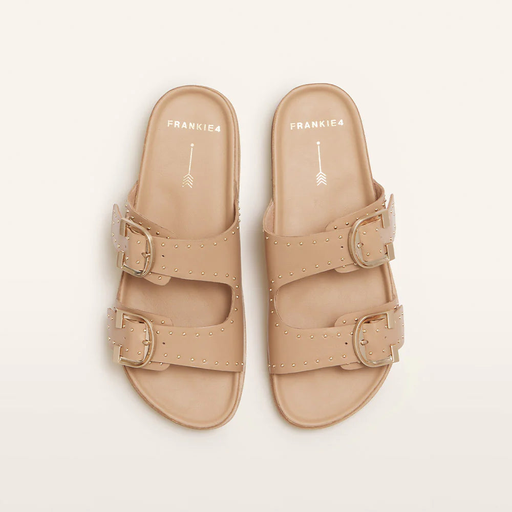 Deon Camel Stud