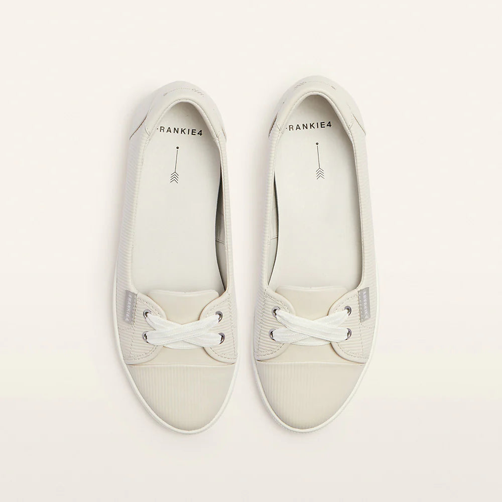 Hannah III Chalk Emboss