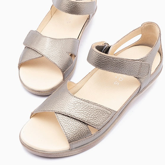 Tasha Pebble Metallic