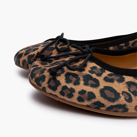 Glide Leopard